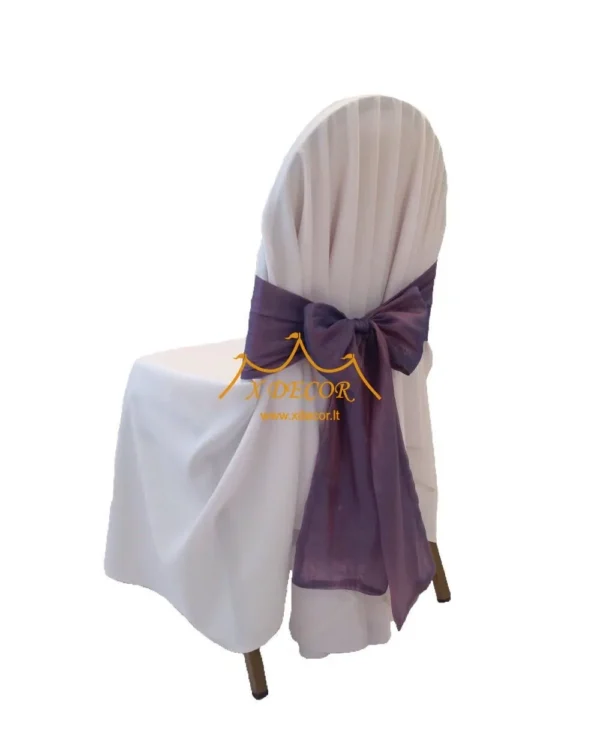Su šviesiai violetinės spalvos kaspinu