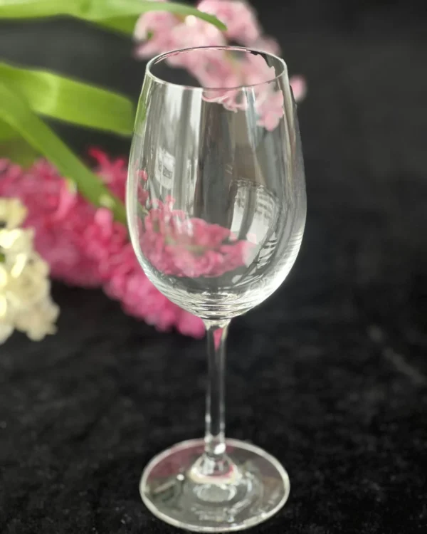 Balto vyno taurė (350ml)