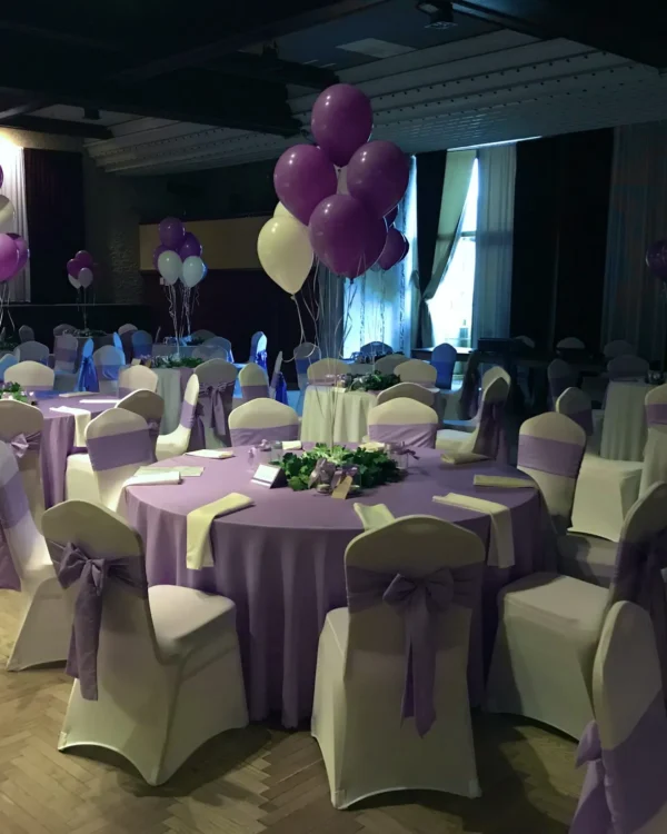 Violetinės alyvos poliesterio staltiesė